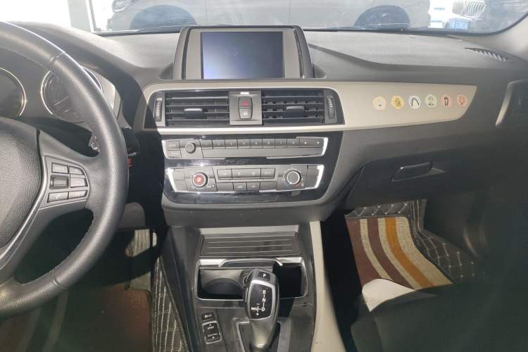 Used BMW 1 Series 2018 118i Leading Model Audio And AC Panel