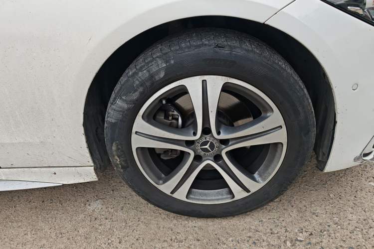 Used Mercedes-Benz C-Class 2022 C 200 L Sport Edition Right Front Wheel Hub