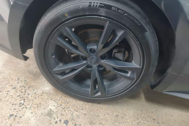 Used Audi A5 2019 Sportback 40 TFSI Fashion Model Right Rear Wheel Hub