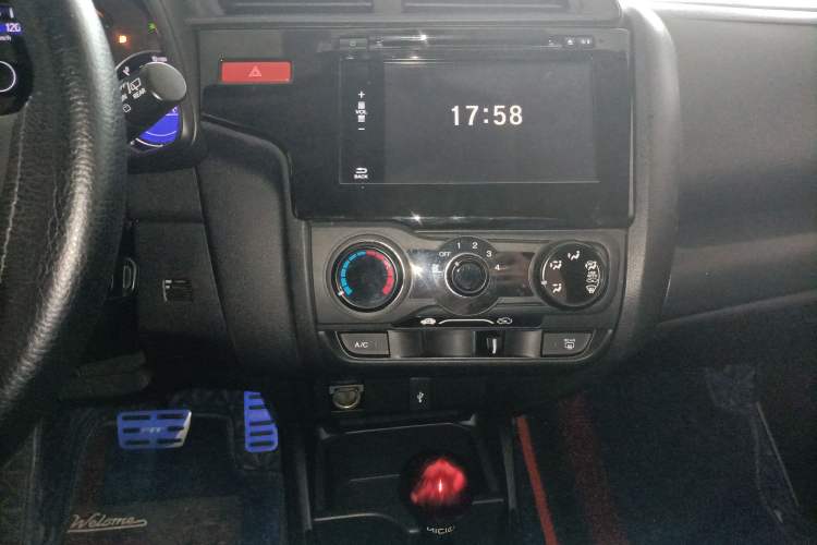 Used Honda Fit 2016 1.5L LXS CVT Comfort Sunroof Version Audio And AC Panel