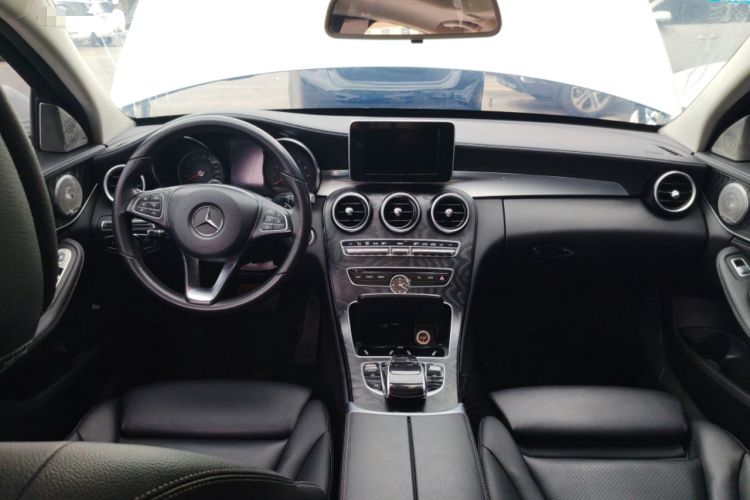 Used Mercedes-Benz C-Class 2018 C 200 L Sport Edition Center Console