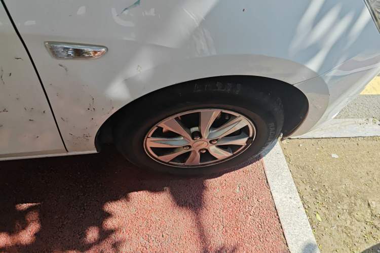 Used Chevrolet Sail 2016 Sail 3 1.3L Manual Comfort Sunroof Edition Right Front Wheel Hub