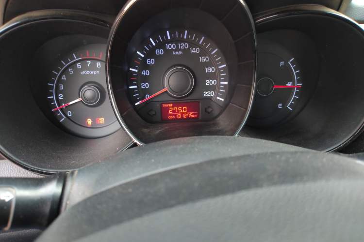 Used Kia K2 2012 Sedan 1.4L MT GLS Commemorative Edition