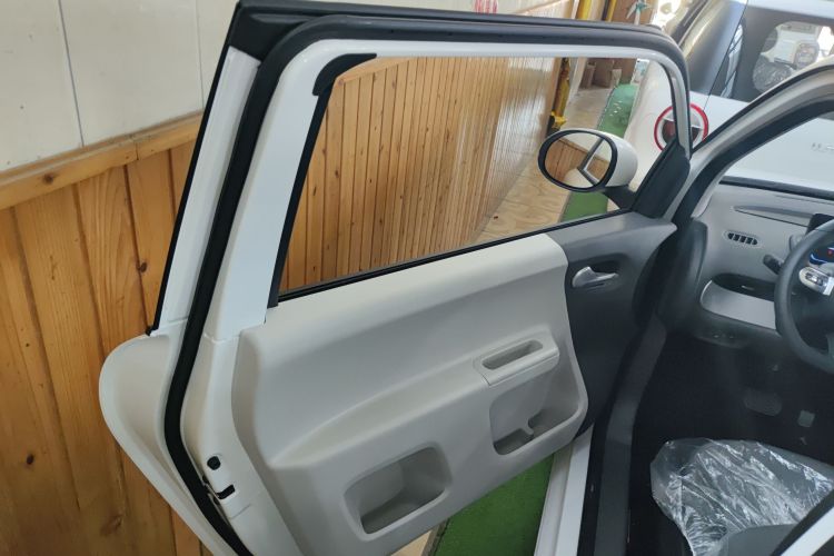 Used CHANGAN Lumin 2024 130km Qingyue Version Interior 6