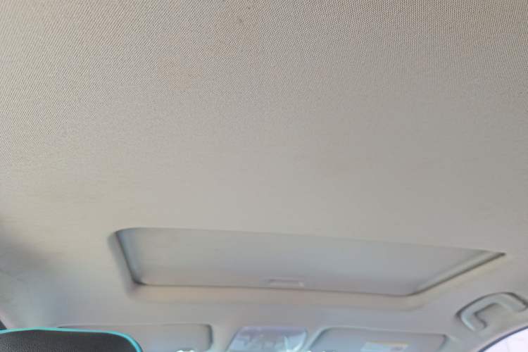 Used GAC Trumpchi GS3 2017 150N Manual Elite Edition Headliner