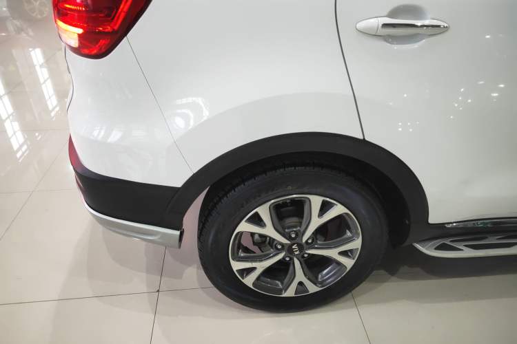 Used Kia KX3 2019 1.6L Automatic Fashion Sunroof Edition