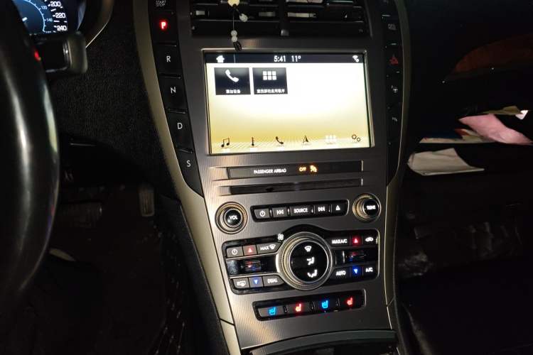 Used Lincoln MKZ 2017 2.0T Luxury Edition
