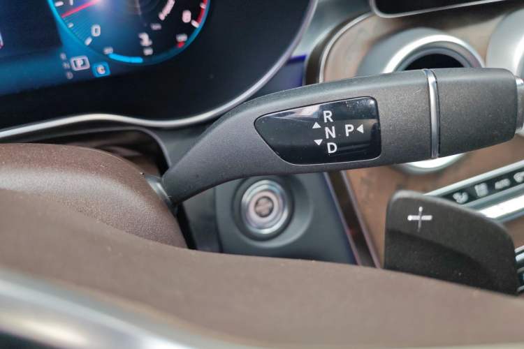 Used Mercedes-Benz GLC 2022 GLC 260 L 4MATIC Luxury Model Gear Lever