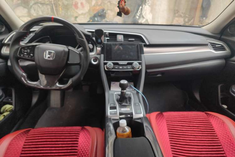 Used Honda Civic 2019 220TURBO Manual Jinkong Edition China V Emission Standard Center Console