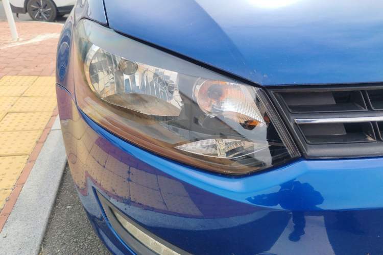 Used Volkswagen Polo 2013 1.4L Manual Fashion Edition