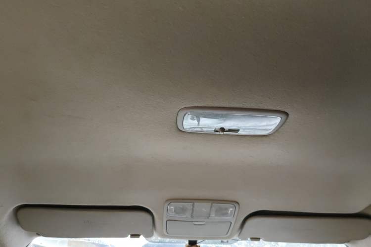 Used Hyundai Celesta 2011 1.6L Automatic Comfort Edition Headliner