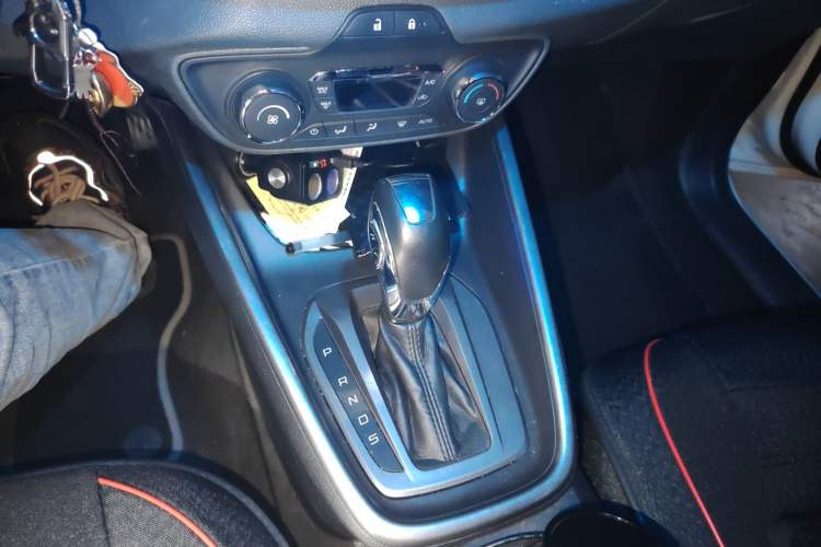 Used Ford Escort 2015 1.5L Automatic Fashion Model
