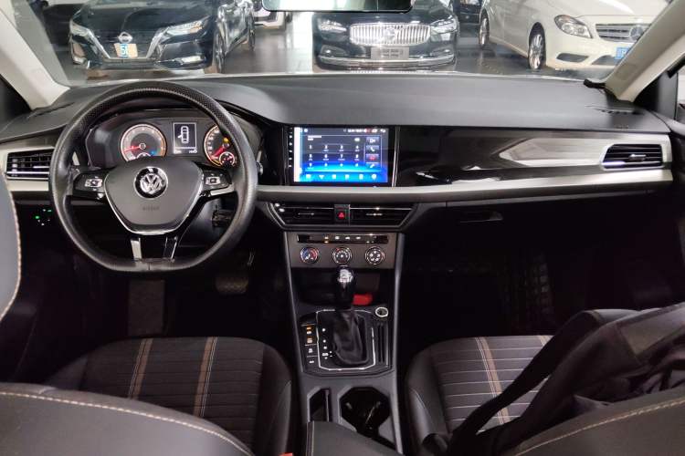 Used Volkswagen Lavida 2018 280TSI DSG Comfort Edition China V Standard Center Console