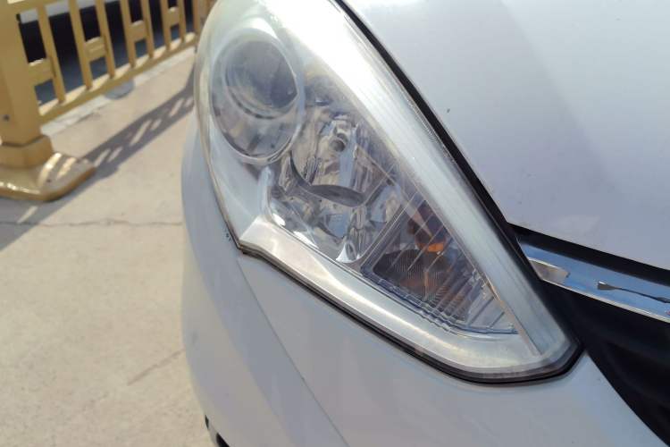Used Suzuki Liana A6 2015 Hatchback 1.4L Manual Ideal Model Right Front Headlight