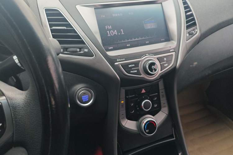 Used Hyundai Elantra (5th Generation / Langdong) 2016 1.6L Automatic Prestige Model