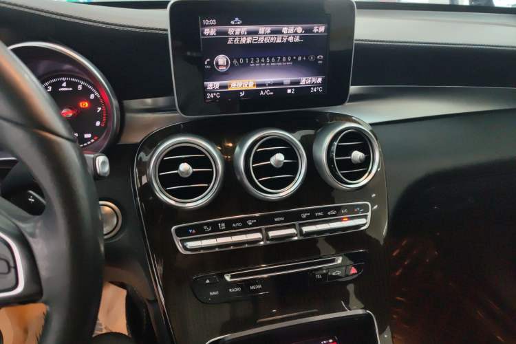 Used Mercedes-Benz GLC 2017 GLC 260 4MATIC Luxury Model