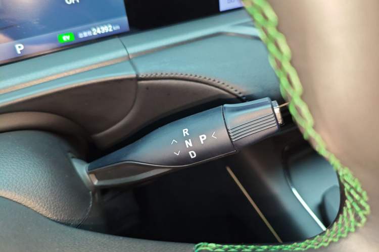 Used VOYAH FREE 2025 318 259 km All-Wheel-Drive Exploration Edition