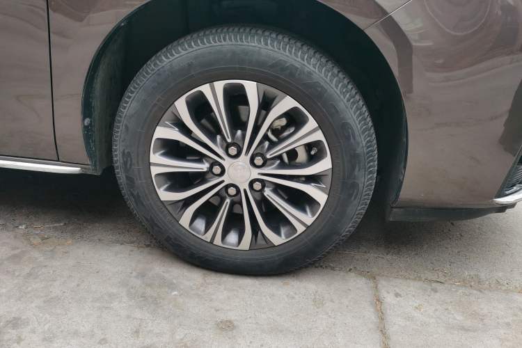 Used Buick GL8 2023 Land Executive Class Smart Enjoyment Model
