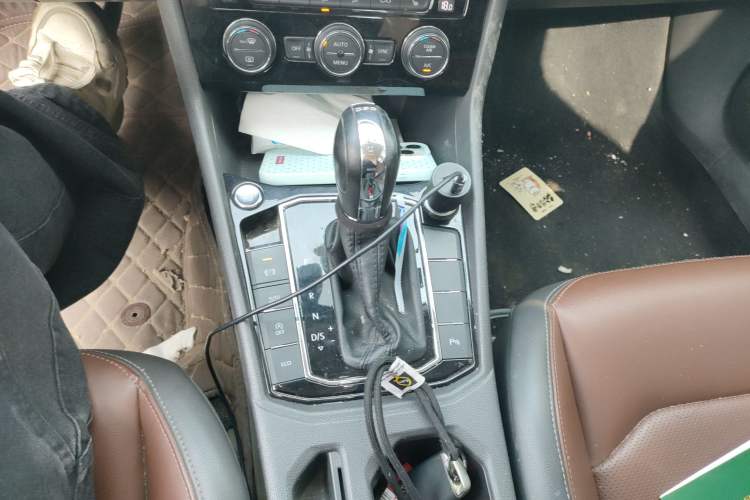 Used Volkswagen Lavida 2018 280TSI DSG Luxury Edition China V Standard Gear Lever