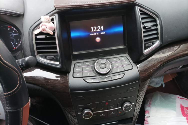 Used HYOSOW S6 2017 1.5T CVT Enjoyment Model Audio And AC Panel