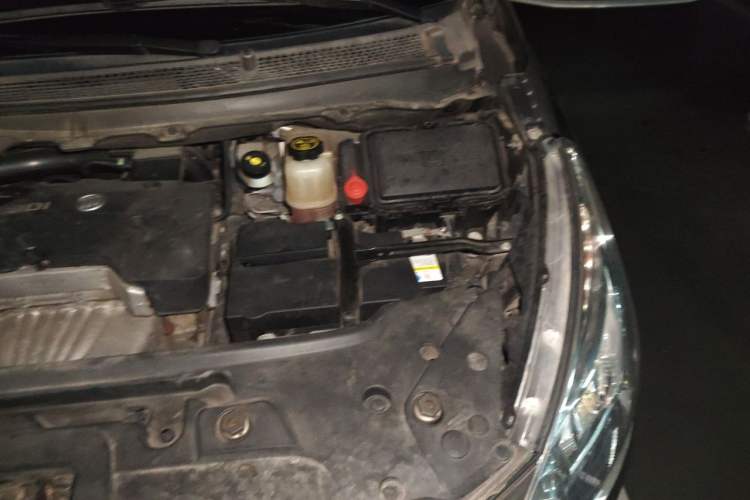 Used Buick GL8 2017 25S Prestige Version China V Standard Engine Bay Left