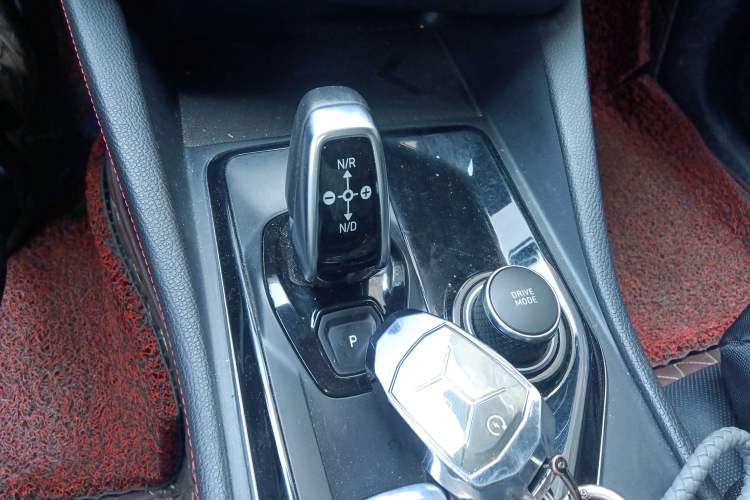 Used Lynk & Co 03 2019 2.0TD Automatic Jing Pro Edition Gear Lever