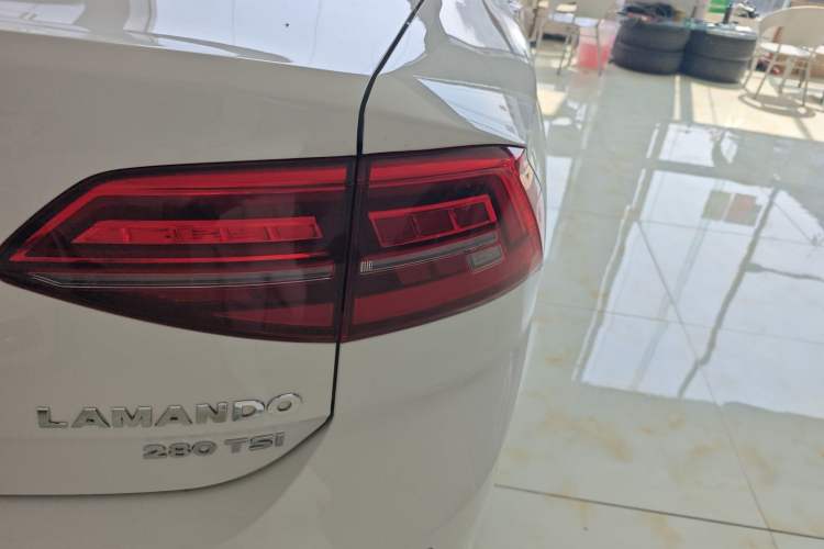 Used Volkswagen Lamando 2021 Revised Version 280TSI DSG Comfort Edition Right Rear Taillight