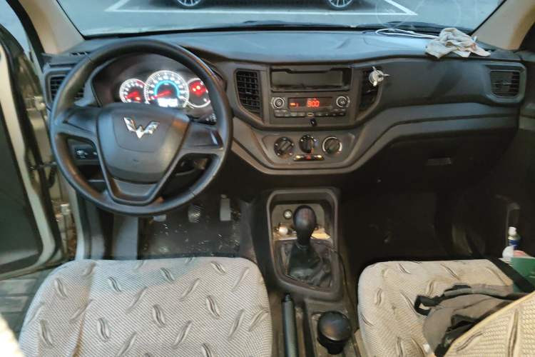 Used Wuling Hongguang V 2019 1.5L Enjoyment Version L2B