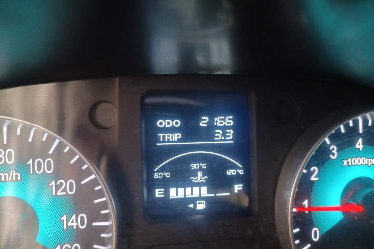 Used Jinbei Gold Hiace M Classic 2023 1.5L Engineering Lion Passenger Vehicle 5/6/7 Seats
