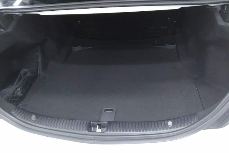 Used Mercedes-Benz C-Class 2018 C 200 Sport Edition Trunk