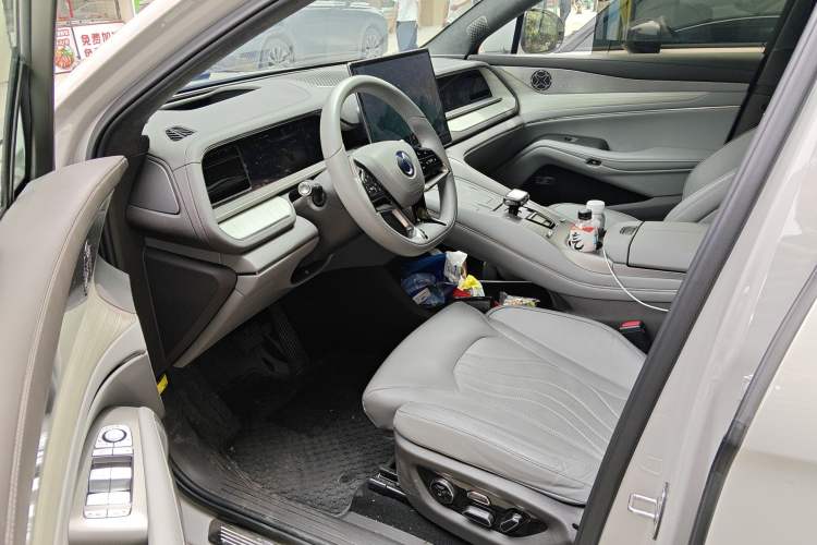 Used Denza N7 2023 with Ultra-Long Range