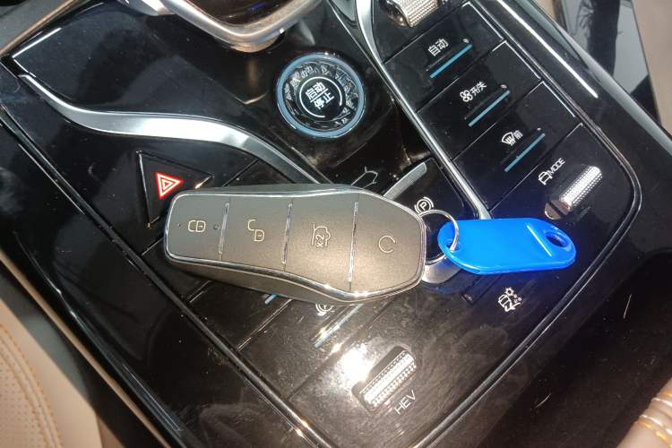 Used BYD Qin PLUS 2023 Champion Edition DM-i 55KM Leading Model Vehicle Key