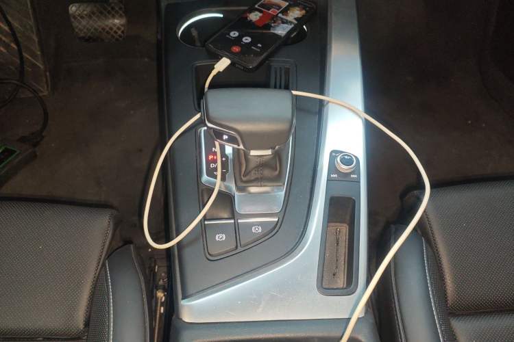 Used Audi A4L 2024 40 TFSI Fashion Dynamic Model