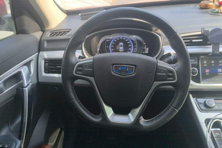 Used Geely Auto Emgrand X7 Sport 2016 2.0L Manual ZhiShang Version