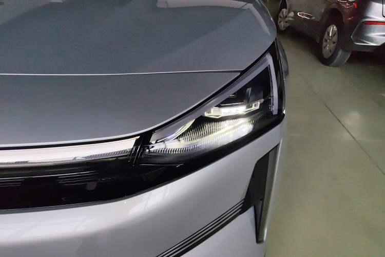 Used Geely Galaxy L6 2025 EM-i 140km Starship Edition