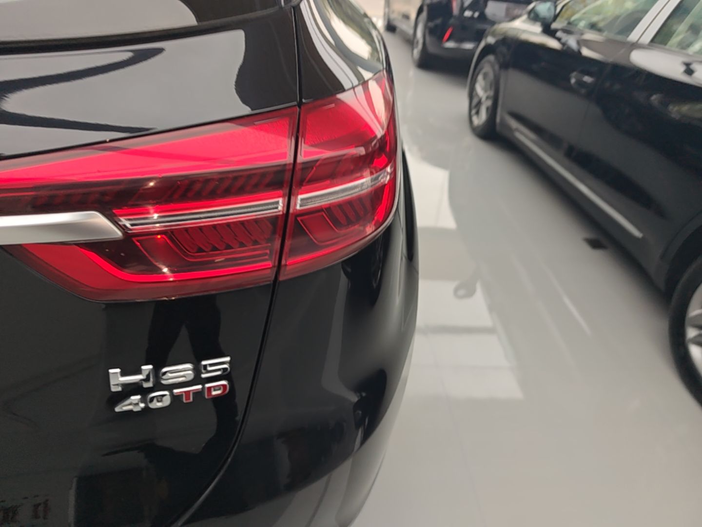 Hongqi HS5 2022 Revised Version 2.0T Smart Connect Flagship Edition — снимка 9