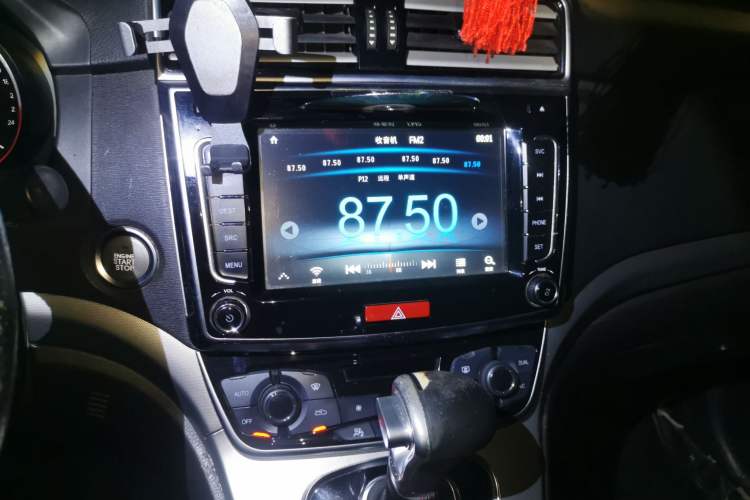 Used Haval H6 2017 Blue Label Sport Edition 1.5T Automatic Two-Wheel Drive Luxury Model Audio And AC Panel