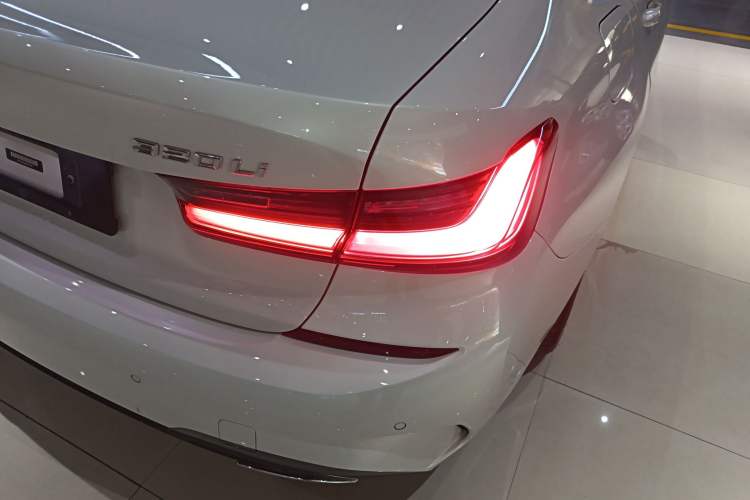 Used BMW 3 Series 2021 Facelifted 320Li M Sport Package
