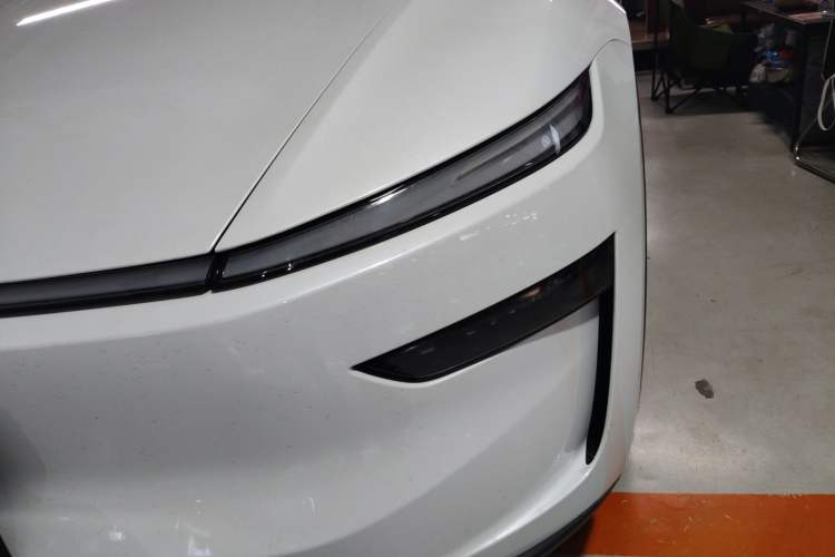 Used Tesla Model Y 2025 Rear-Wheel Drive First Edition
