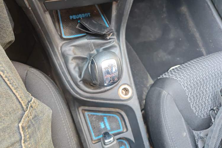 Used Peugeot 308 2012 1.6L Manual Fashion Edition