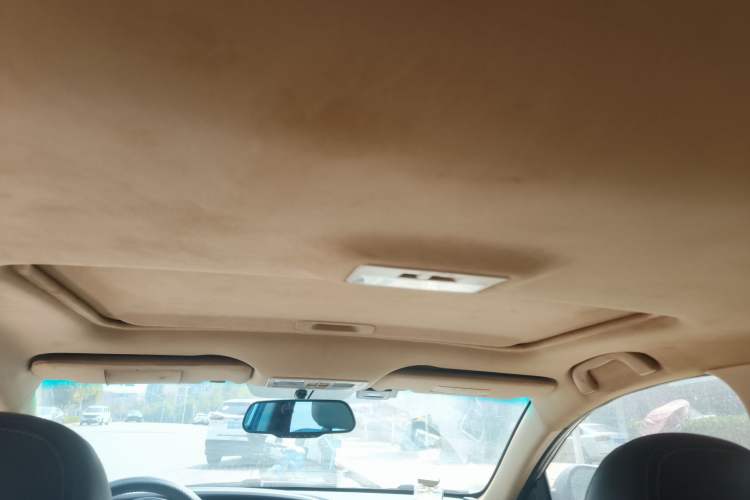 Used Haima Fumei 2016 1.6L Manual Prestige Model Upgrade Headliner