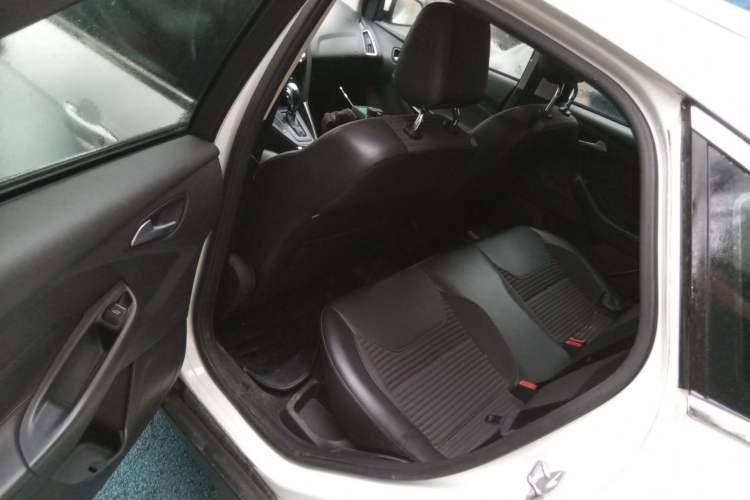 Used Ford Focus 2017 Hatchback 1.6L Automatic Fashion Edition Smart Drive Version