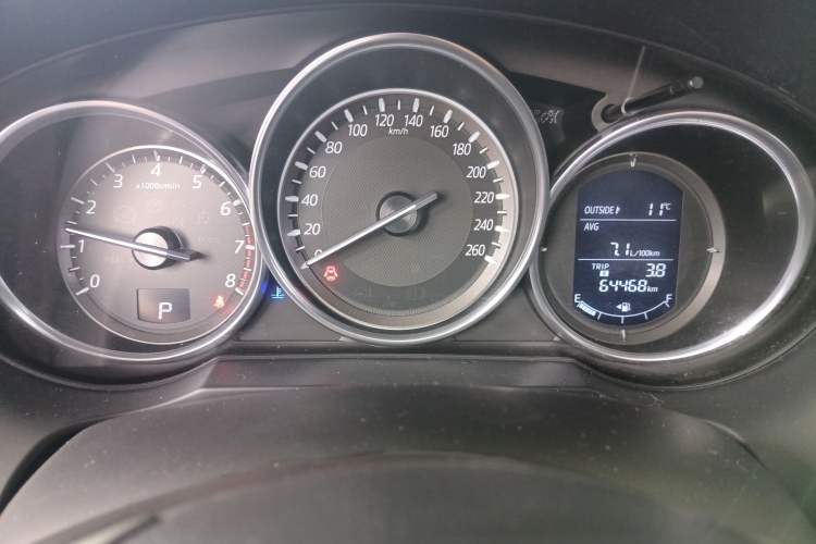 Used Mazda Atenza 2017 2.0L Blue Sky Luxury Edition
