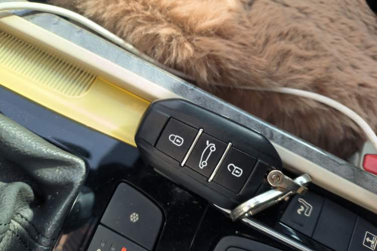 Used Peugeot 508 2011 2.3L Automatic Flagship Edition
