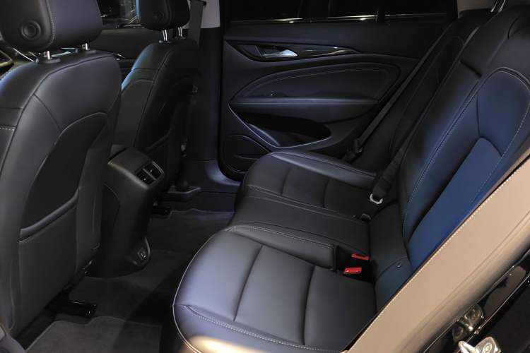 Used Buick Regal 2024 25T Deluxe Edition