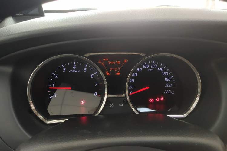 Used Nissan Livina 2015 1.6XE Manual Comfort Edition Instrument Cluster
