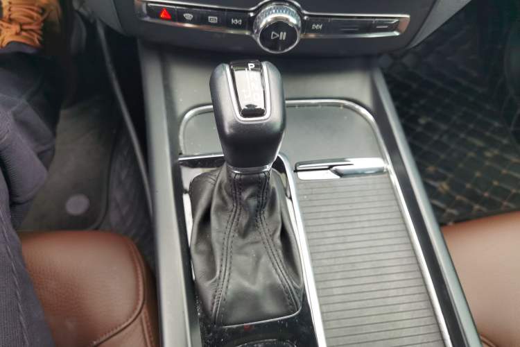 Used Volvo XC60 2020 T5 4x4 Zhiyi Luxury Edition