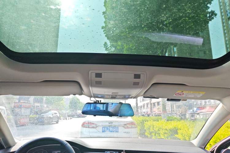 Used Volkswagen Magotan 2019 280TSI DSG Leading Model China VI Standard Headliner