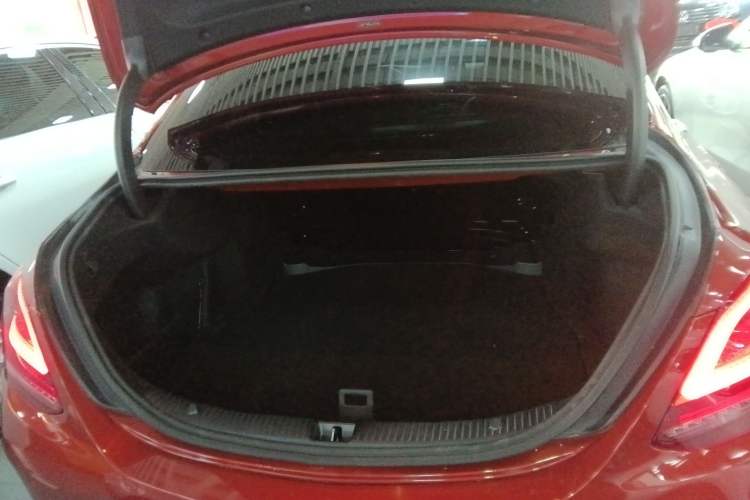 Used Mercedes-Benz C-Class 2019 C 260 Sport Edition Trunk