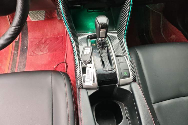 Used Honda Civic 2016 220TURBO CVT Luxury Edition
